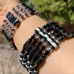 🌷3 for $25🌷Pair of Black & White & Pink Crystal Magnetic Bead Wrap Bracelets